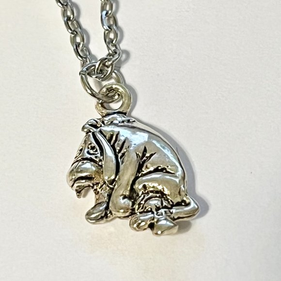 Vintage Disney Eeyore Winnie The Pooh Necklace Charm Silver Disneyana Donkey 18" - Picture 1 of 6